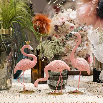 Šiaurės kūrybos dervos modeliavimas gyvūnų pink flamingo amatų, apdailos modernių namų darbastalio apdaila miniatiūrinės statulėlės