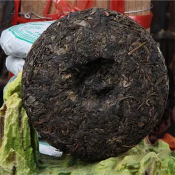 Kinų 2008 Yr LogYu Yunnan Menghai Raw Puer Arbatos Pyragas Dragon Pu er 100g Su Augalinės kilmės Aromatas Sheng Pu erh Puerh Arbata Žalioji Maisto